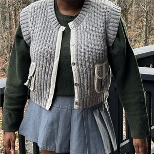 Zara knit contrast snap button vest